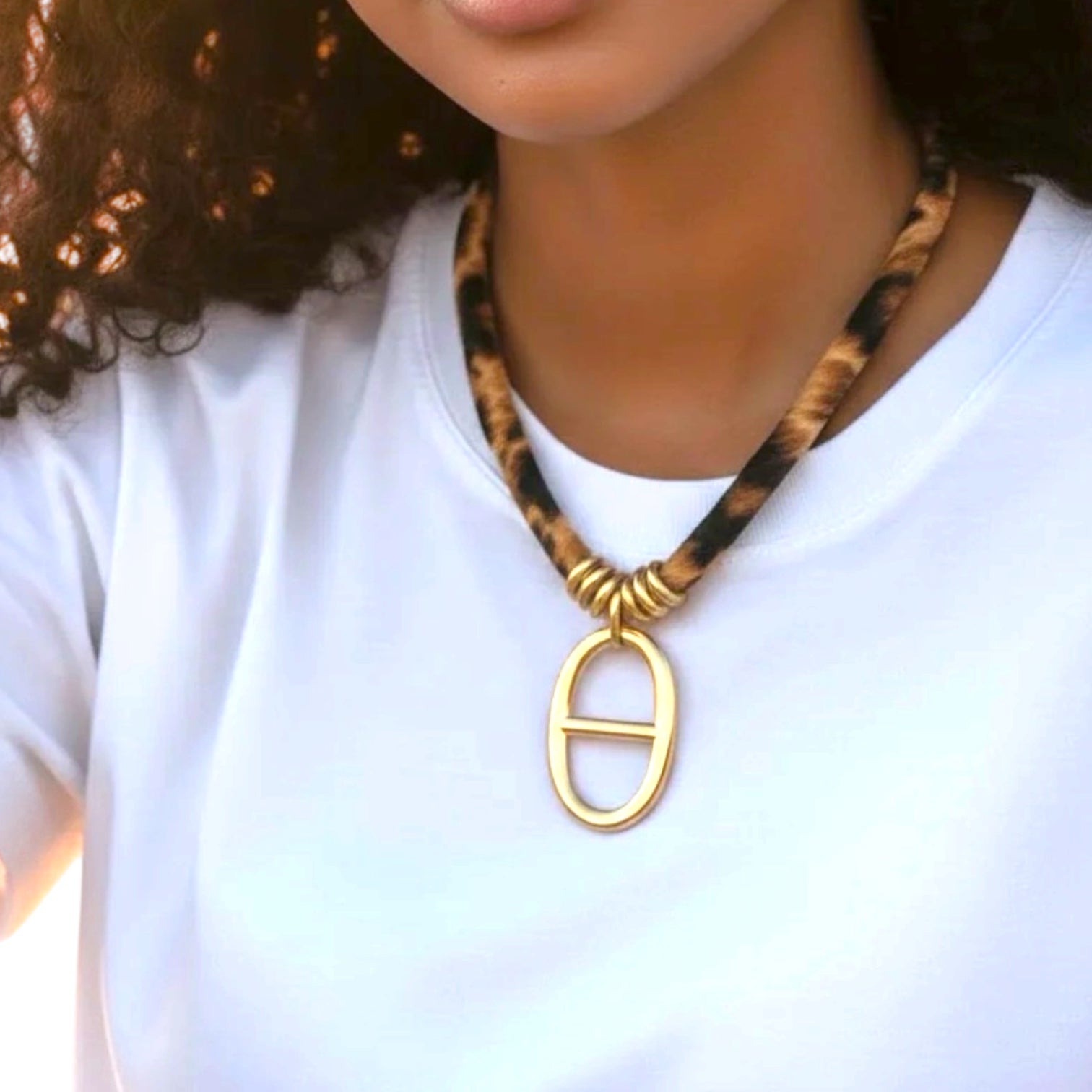 Collier Léopard Marine